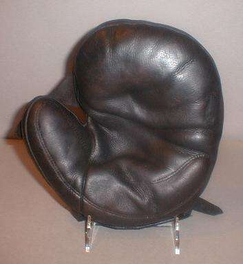 Early 1900's Victor Crescent Basemitt Front